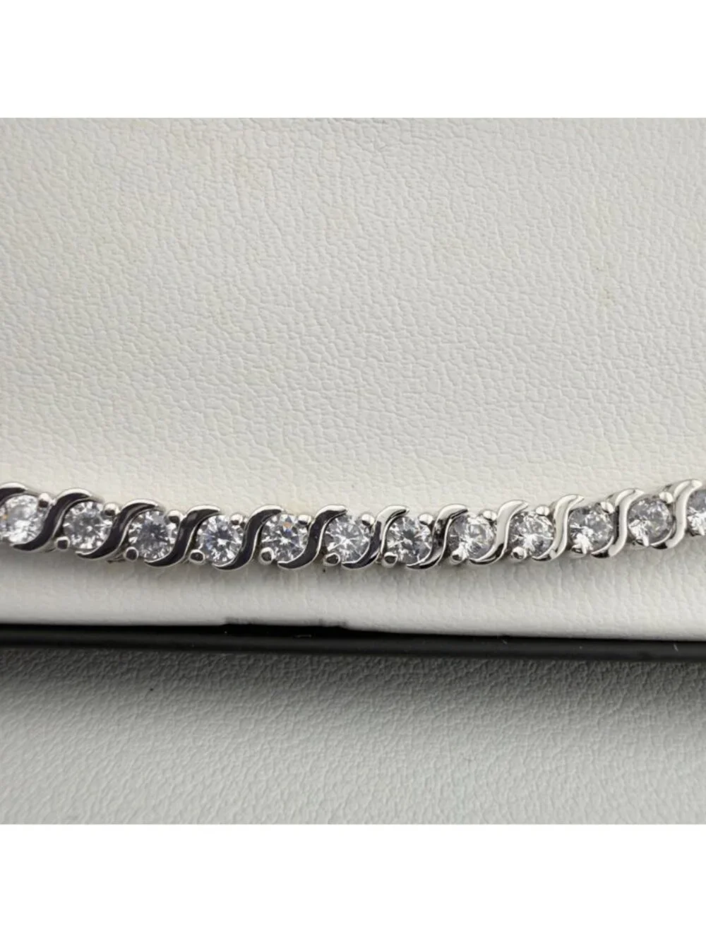 Cubic Zirconia Silver Plated Tennis Bracelet 6.75